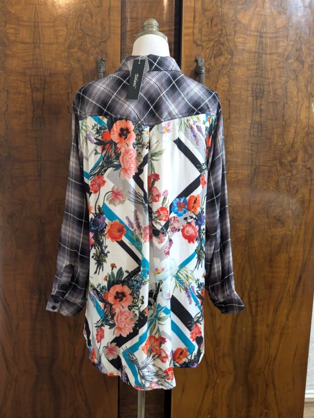NWT Tolani Collection Plaid Floral Tunic Shirt Size PL Mixed Media Boho Comfort